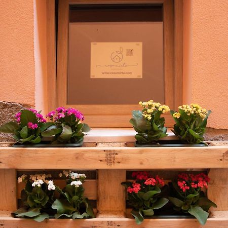 Casa Mirto Hotel Боза Екстериор снимка