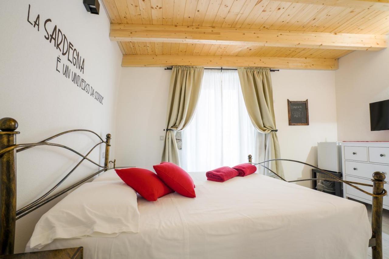 Casa Mirto Hotel Боза Екстериор снимка